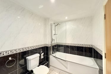 2 bed flat, Standard Hill, City Centre, Nottingham, NG16GL - Image 12